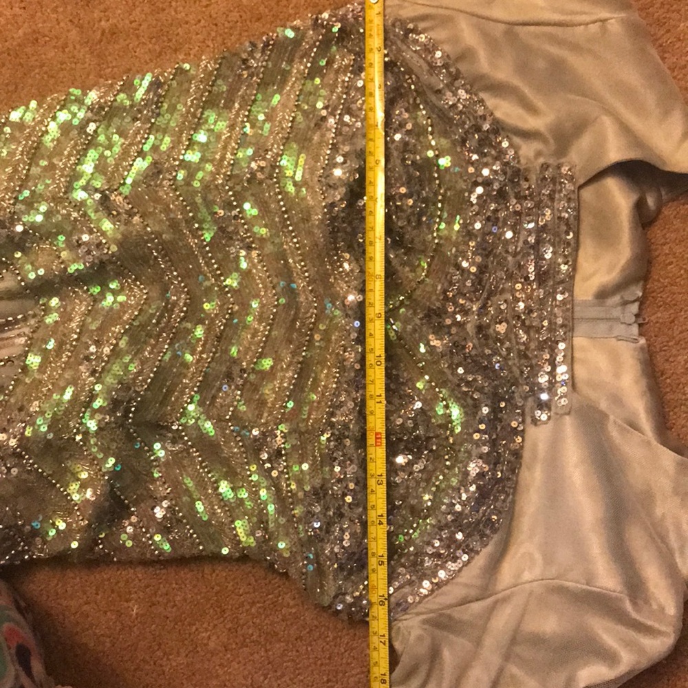 Dress - Picture 8 of 8